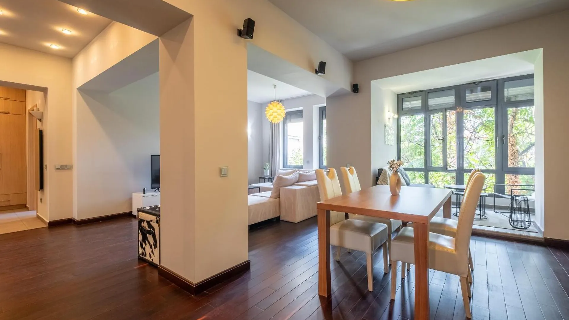Modern Yet Rustic Style City Centre Apt 2Br/2Bth Sofia Apartment