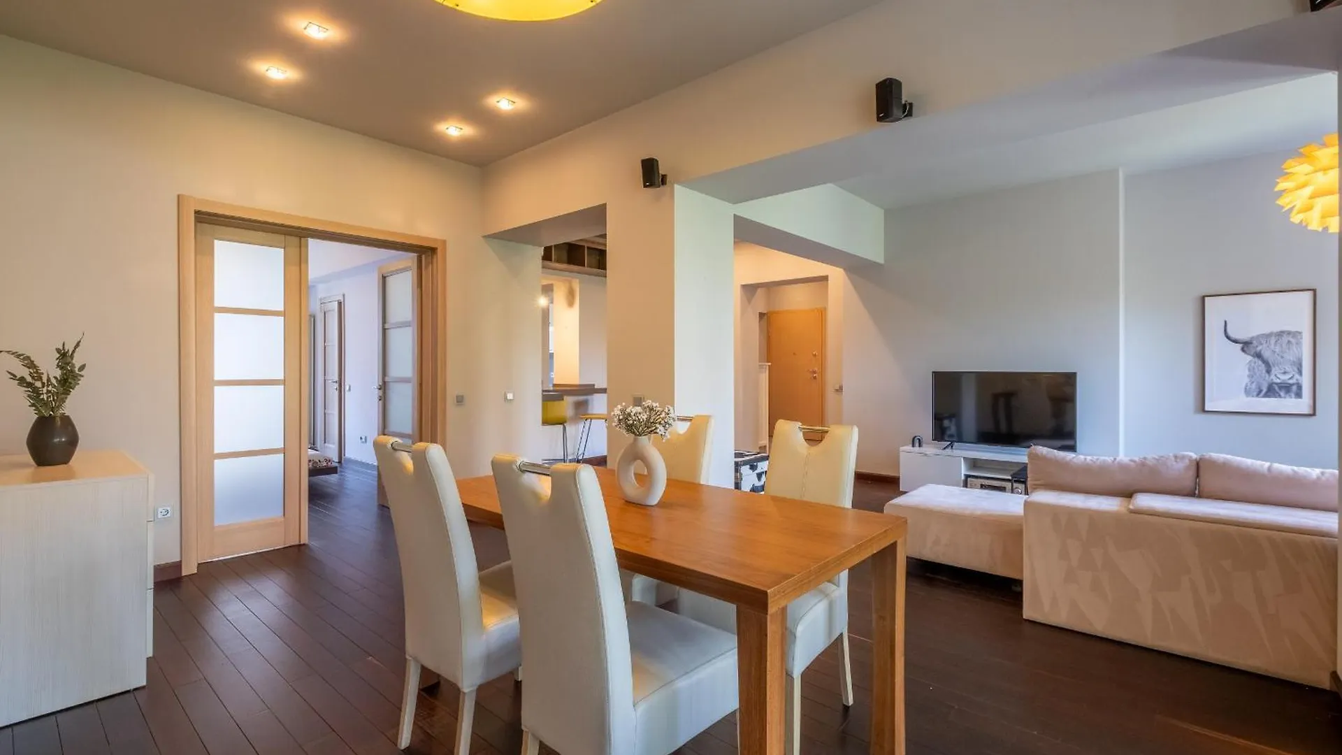Modern Yet Rustic Style City Centre Apt 2Br/2Bth Sofia Apartment