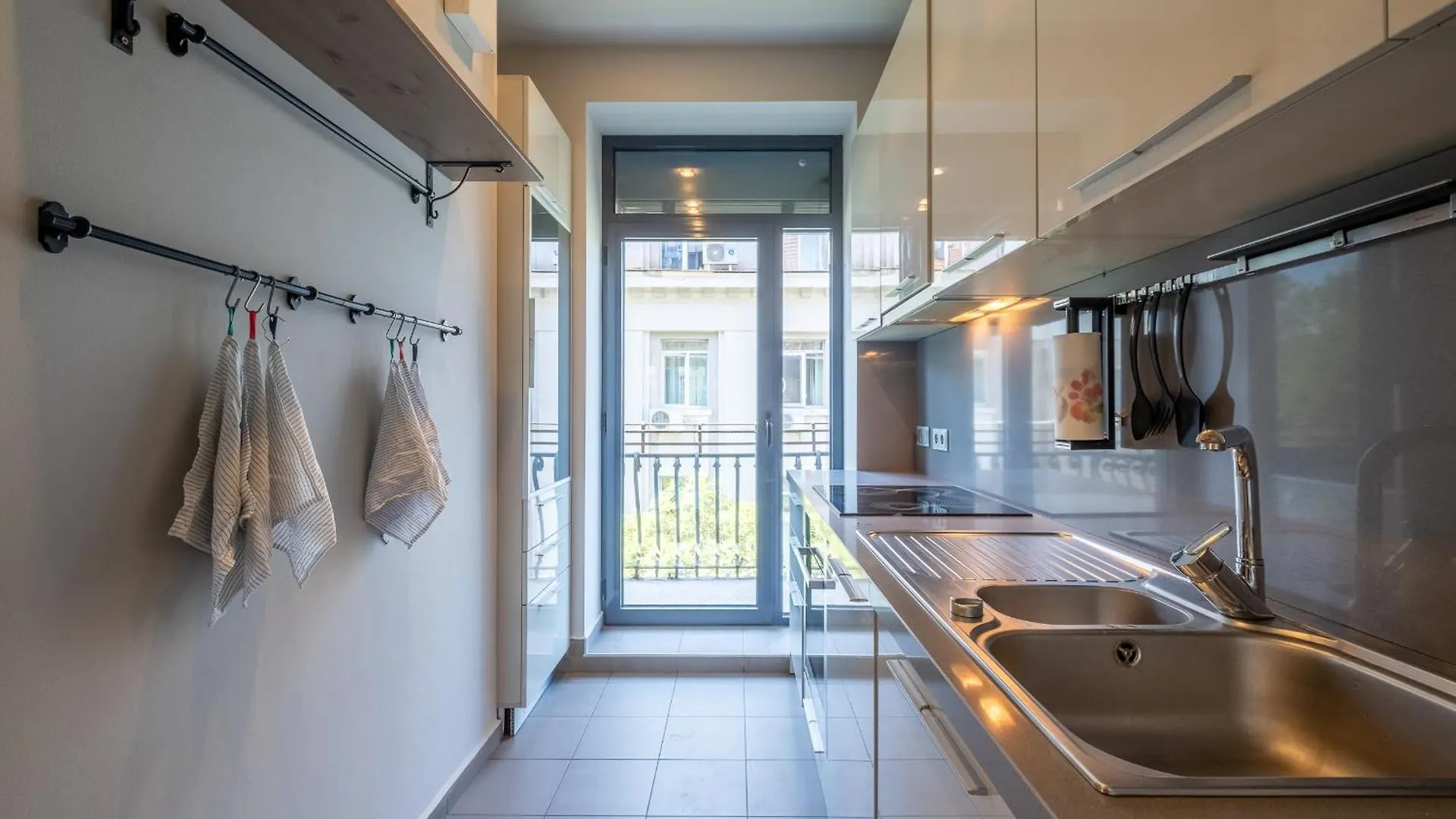 Apartment Modern Yet Rustic Style City Centre Apt 2Br/2Bth Sofia